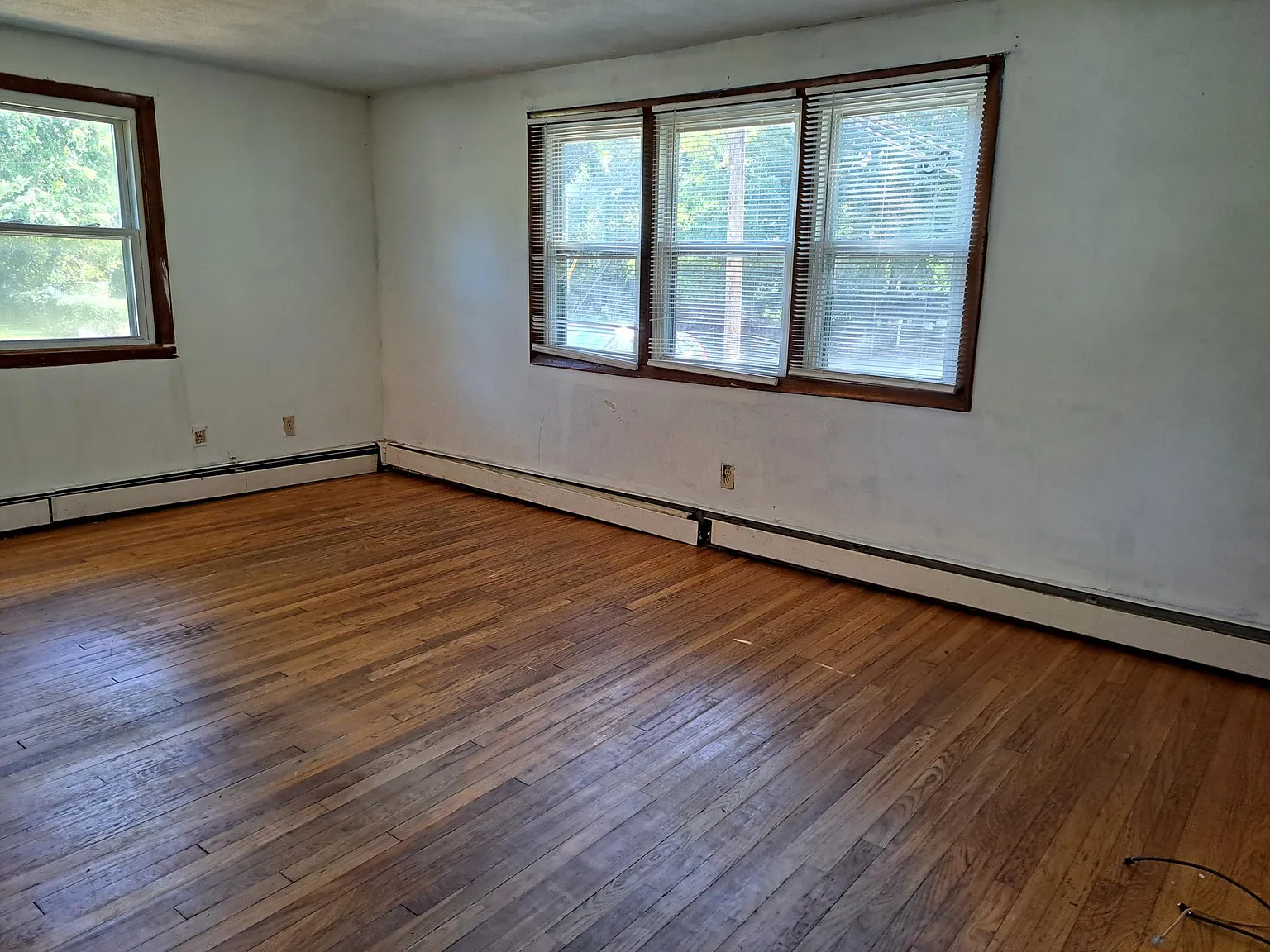 2 bed, 900 sqft, $1,000 — Photo 4