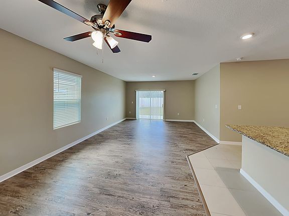 4th image of 10944 Carlton Fields Dr