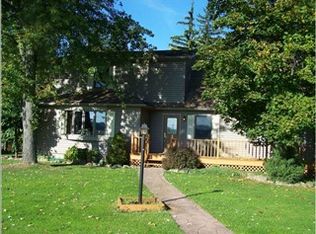 1850 Park Ave, Waterport, NY 14571