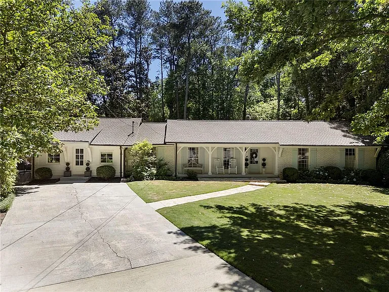4770 Chatworth Ct — Photo 1