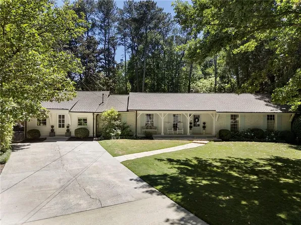 4770 Chatworth Ct, Sandy Springs, GA 30342