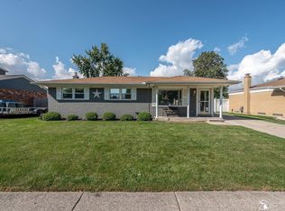 22432 Ryegate St, Woodhaven, MI 48183