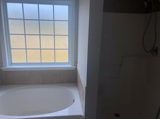 102 Hampton Meadows Dr, Bonaire, GA 31005