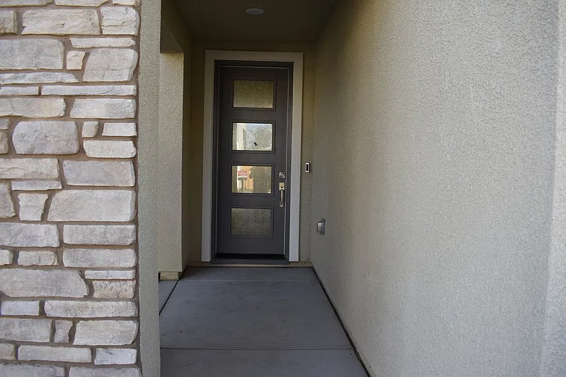 3 bed, 2.5 bath, 1652 sqft, $2,450 — Photo 3
