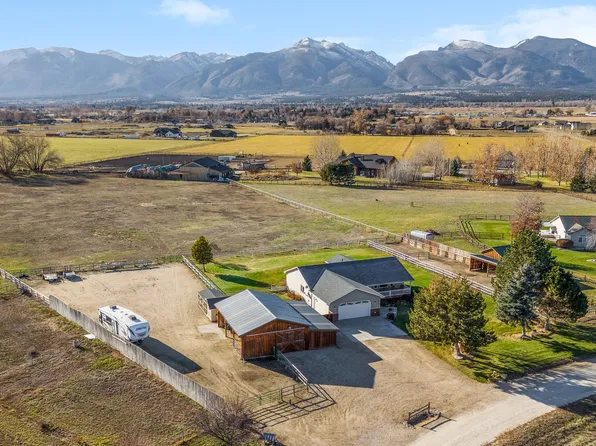 1071 Honey Well Dr, Corvallis, MT 59828