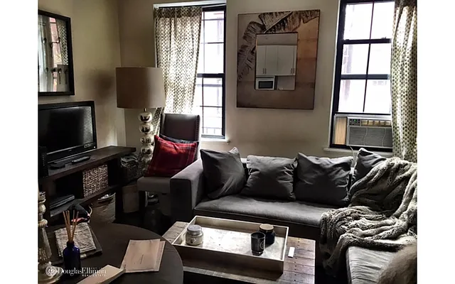 Rented by Douglas Elliman | media 29