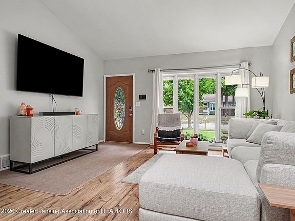 4th image of 1021 Mel Ave