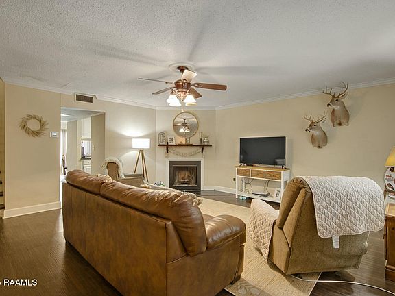 2nd image of 110 W Bayou Pkwy APT 401