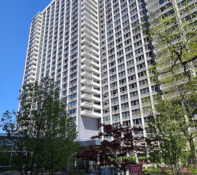 1st image of 4250 N Marine Dr APT 511