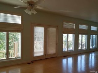 2214 Holiday Rd, Coralville, IA 52241