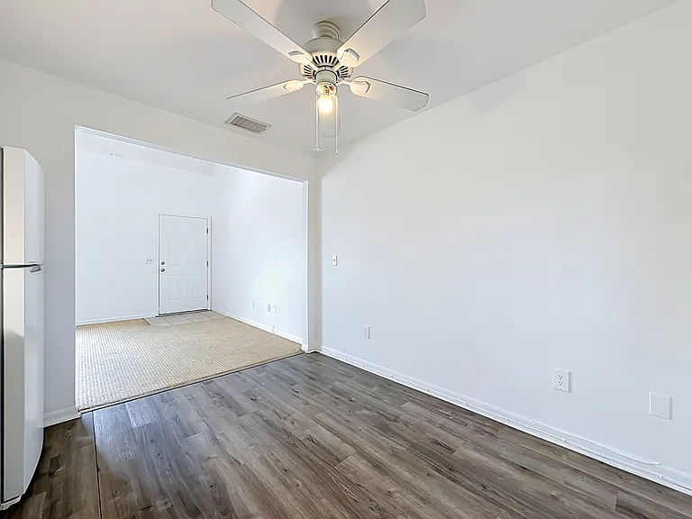 5597 67th Ave N #423 — Photo 12