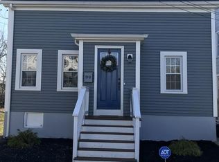 99 Center St, Fairhaven, MA 02719