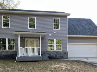 5188 Holiday Dr, Pocono Summit, PA 18346