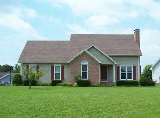 1200 Bark Ridge Cir, Hopkinsville, KY 42240