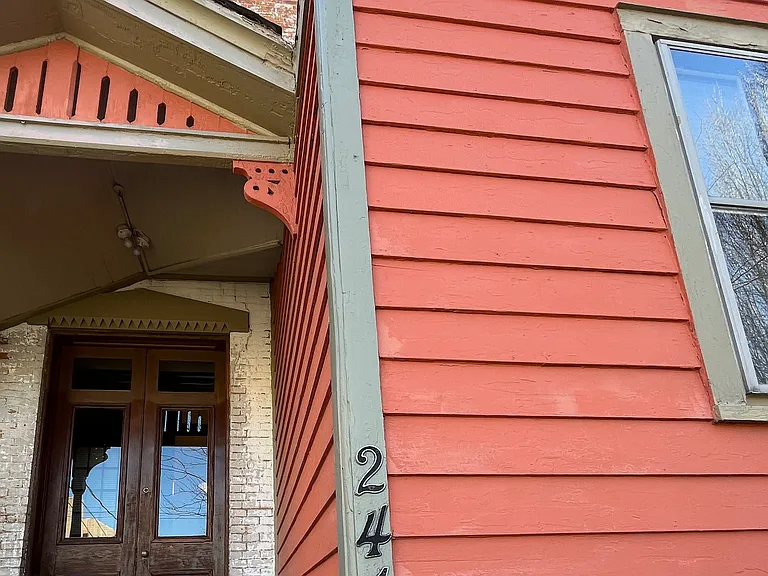 2410 Ashland Ave #2 — Photo 2