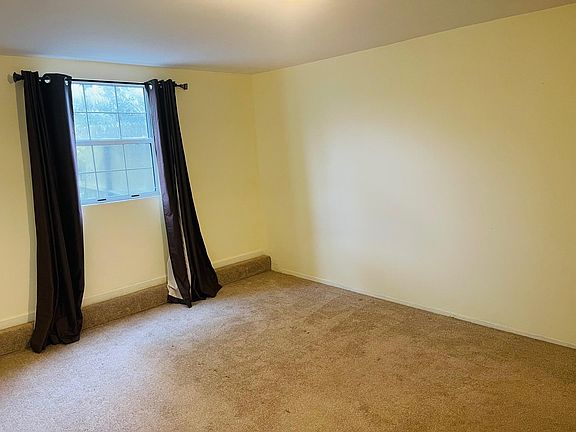 4th image of 2136 18th Ave