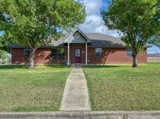 1014 Avenue I, Poteet, TX 78065