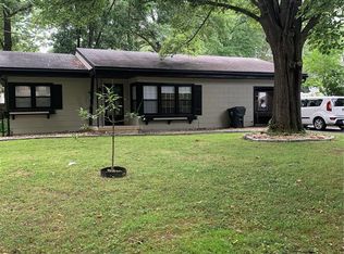 35 Apple Tree Ln, Belleville, IL 62221