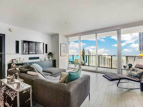 3rd image of 200 E Biscayne Boulevard Way #4307