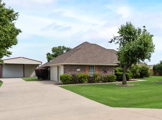 10110 Country View Ln, Forney, TX 75126