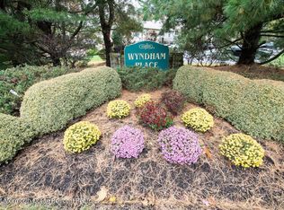 202 Haverford Ct UNIT 202, Matawan, NJ 07747