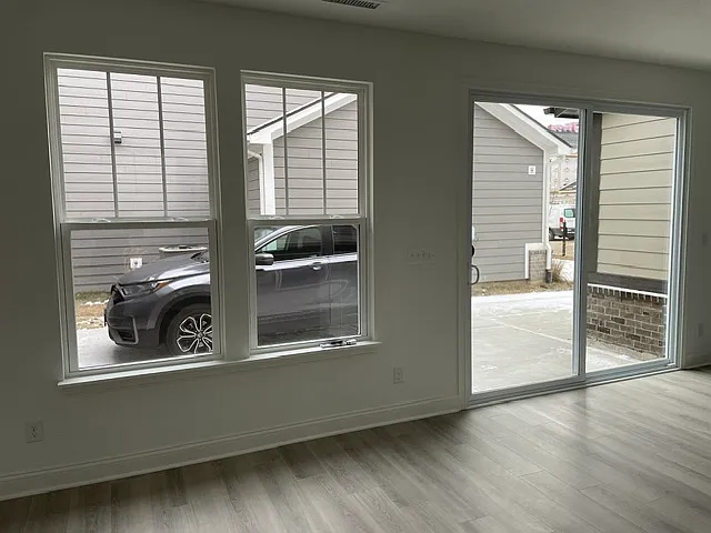 6955 Pickett Pl — Photo 10