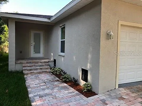 3 bed, 2.0 bath, 1920 sqft, $2,900 — Photo 3