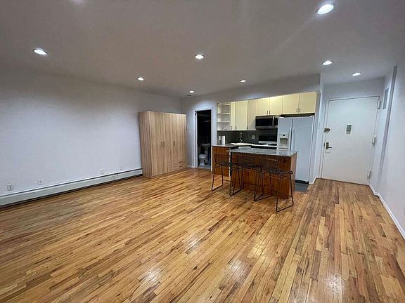 3rd image of 32-25 37th St #1L