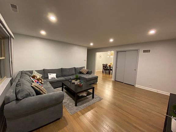4th image of 1511 Balmoral Ave #1N