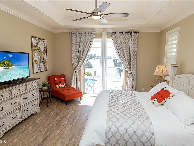 4701 Sands Blvd — Photo 14