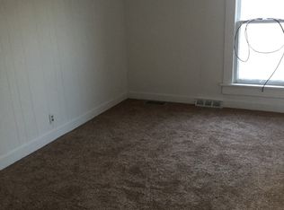 304 E 16th St, Ellis, KS 67637