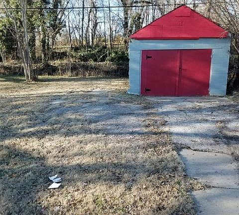 2nd image of 1133 Bellevidere Dr
