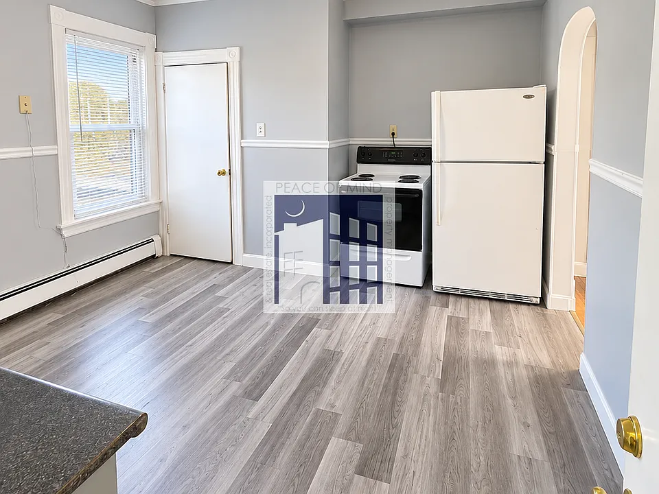 33 Grove St #1R