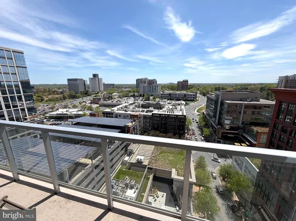 930 Rose Ave Unit 1604, North Bethesda, MD 20852