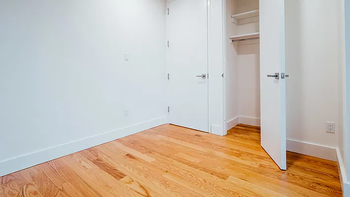 Rented by Nooklyn NYC LLC | media 25