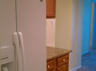 126 N Cottage Rd, Sterling, VA 20164