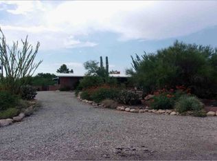 1221 E Camino De Los Padres, Tucson, AZ 85718