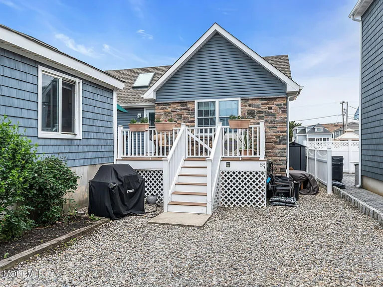 68 Decatur Ave — Photo 8