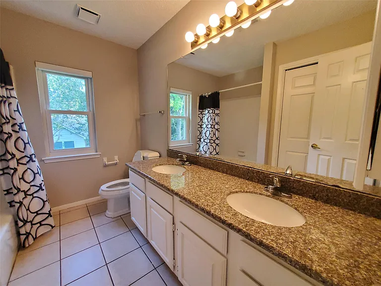 3323 Green Fields Dr — Photo 16