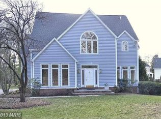 7914 Longridge Ct, Cabin John, MD 20818