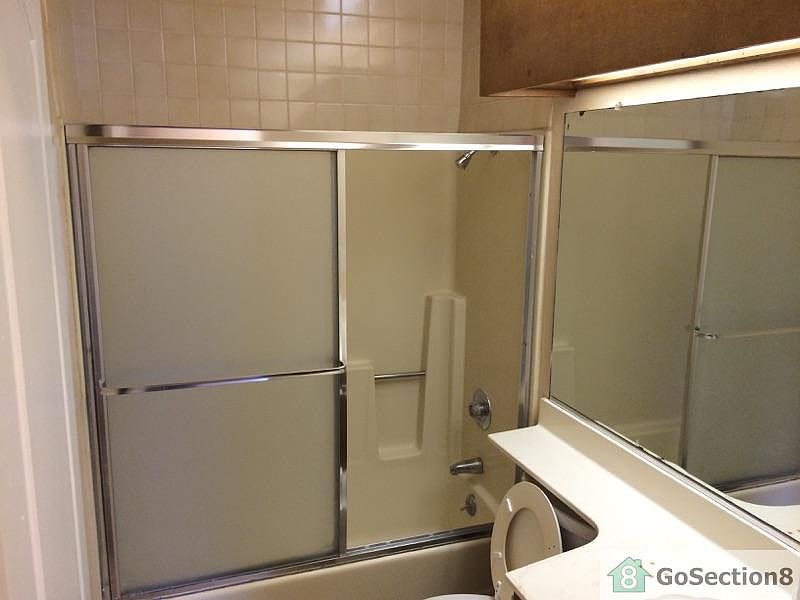 2nd image of 2408 L St APT 1