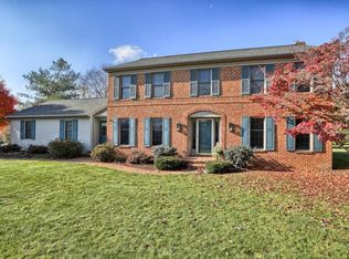 131 Milton Cir, Lititz, PA 17543