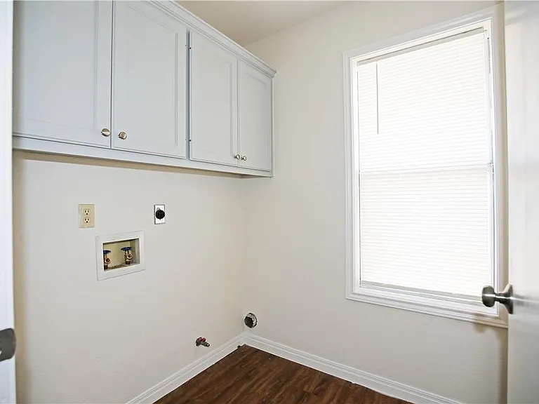 2308 Sycamore Trl — Photo 9