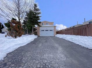 29 Timbers Cir, Markham, ON L3S 1V7