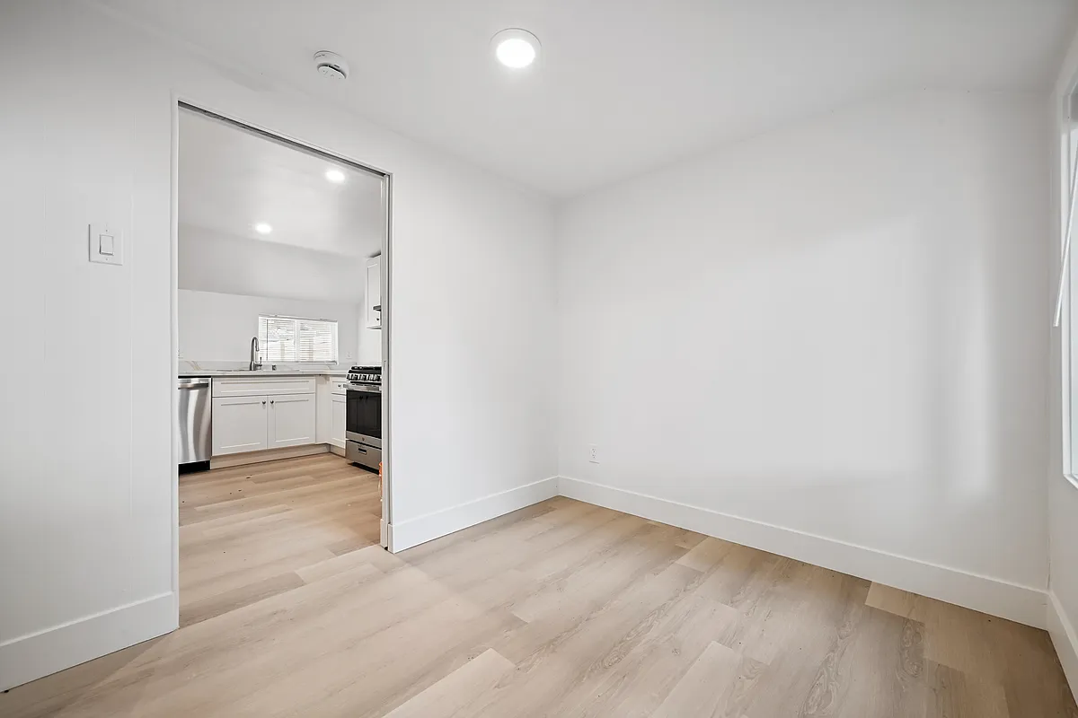 Building Photo - 2293 Guerneville Rd #B