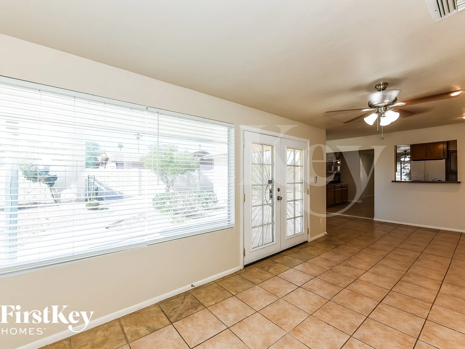 3 bed, 2.0 bath, 1840 sqft, $2,960 — Photo 4