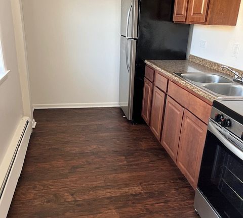 5th image of 60 N Central Ave APT 402