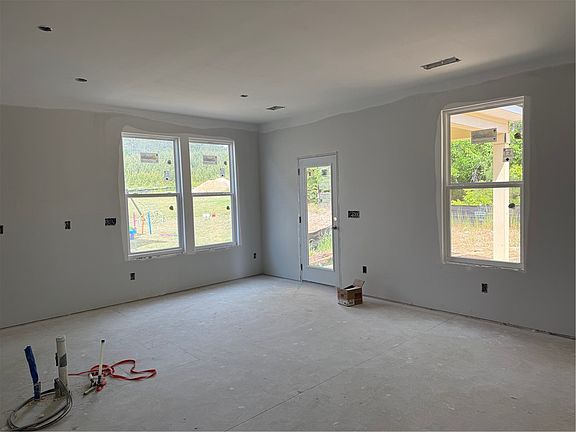 5th image of 2152 Covey Dr
