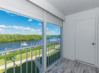 2512 SE Anchorage Cv APT G-3, Port Saint Lucie, FL 34952