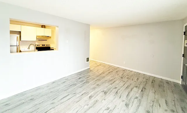 2510 Crystal Springs Rd W #6 — Photo 5